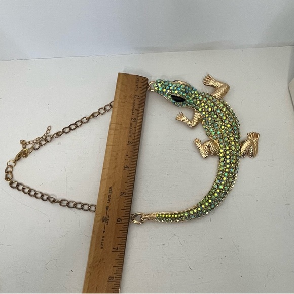 Huge Jeweled Green Lizard Pendant Statement Necklace - Picture 11 of 13